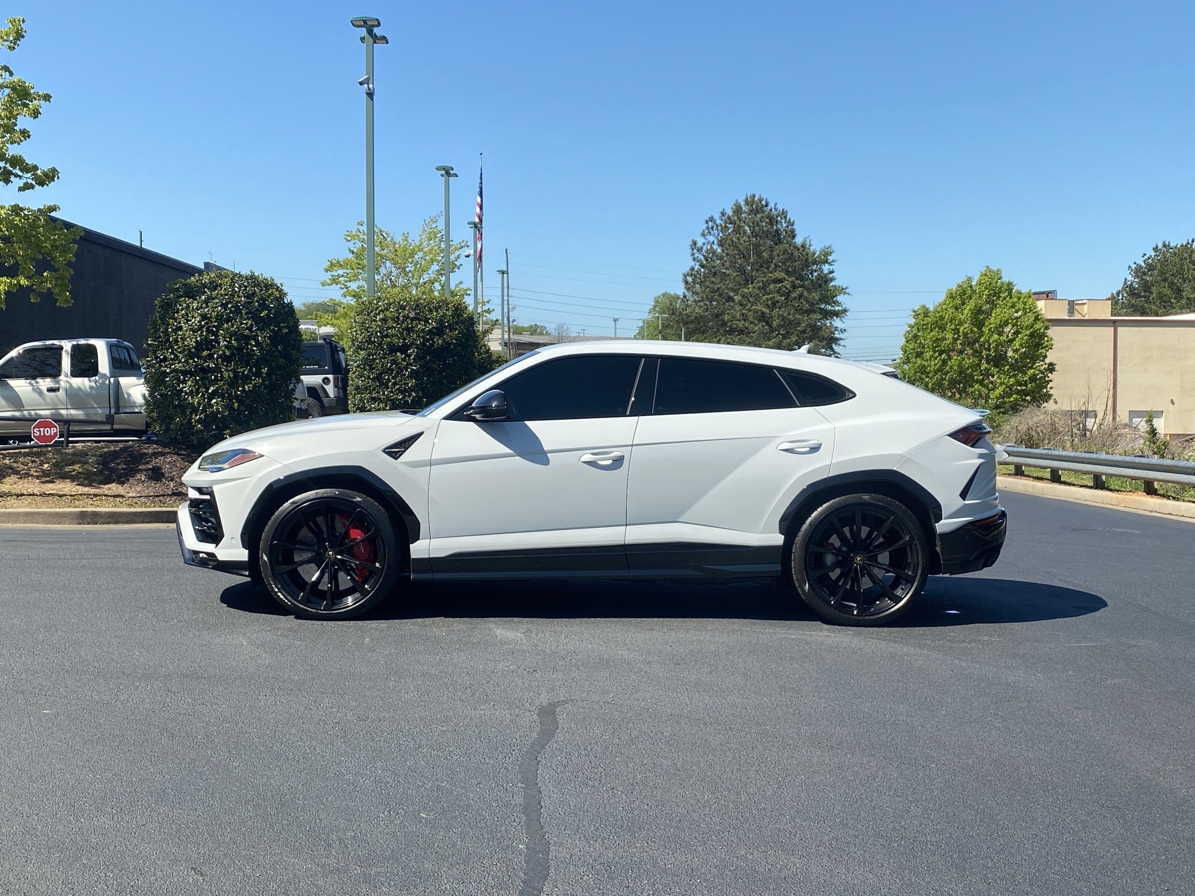 Used 2022 Lamborghini Urus AWD/4WD image 15