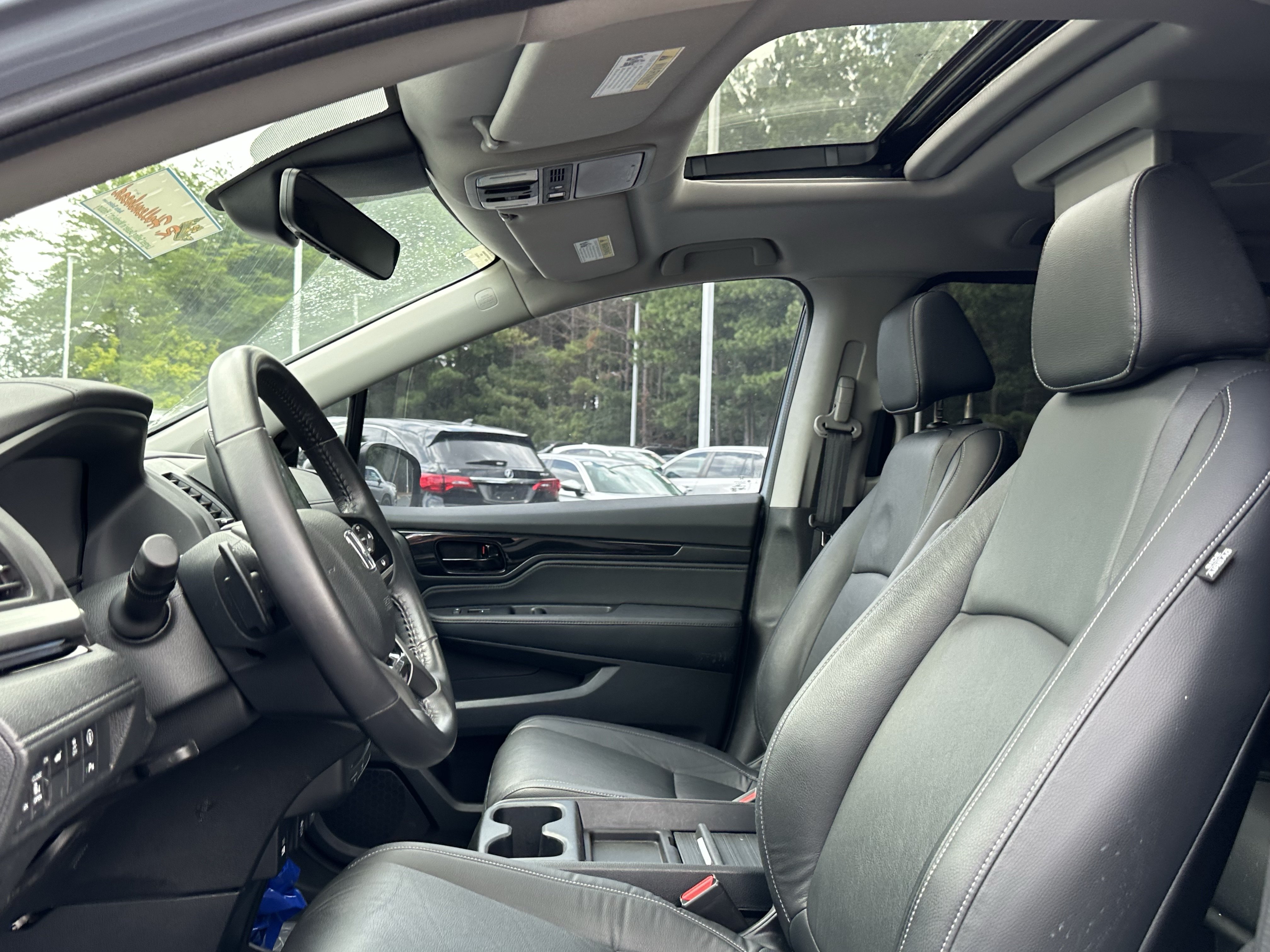 Used 2023 Honda Odyssey Touring image 7