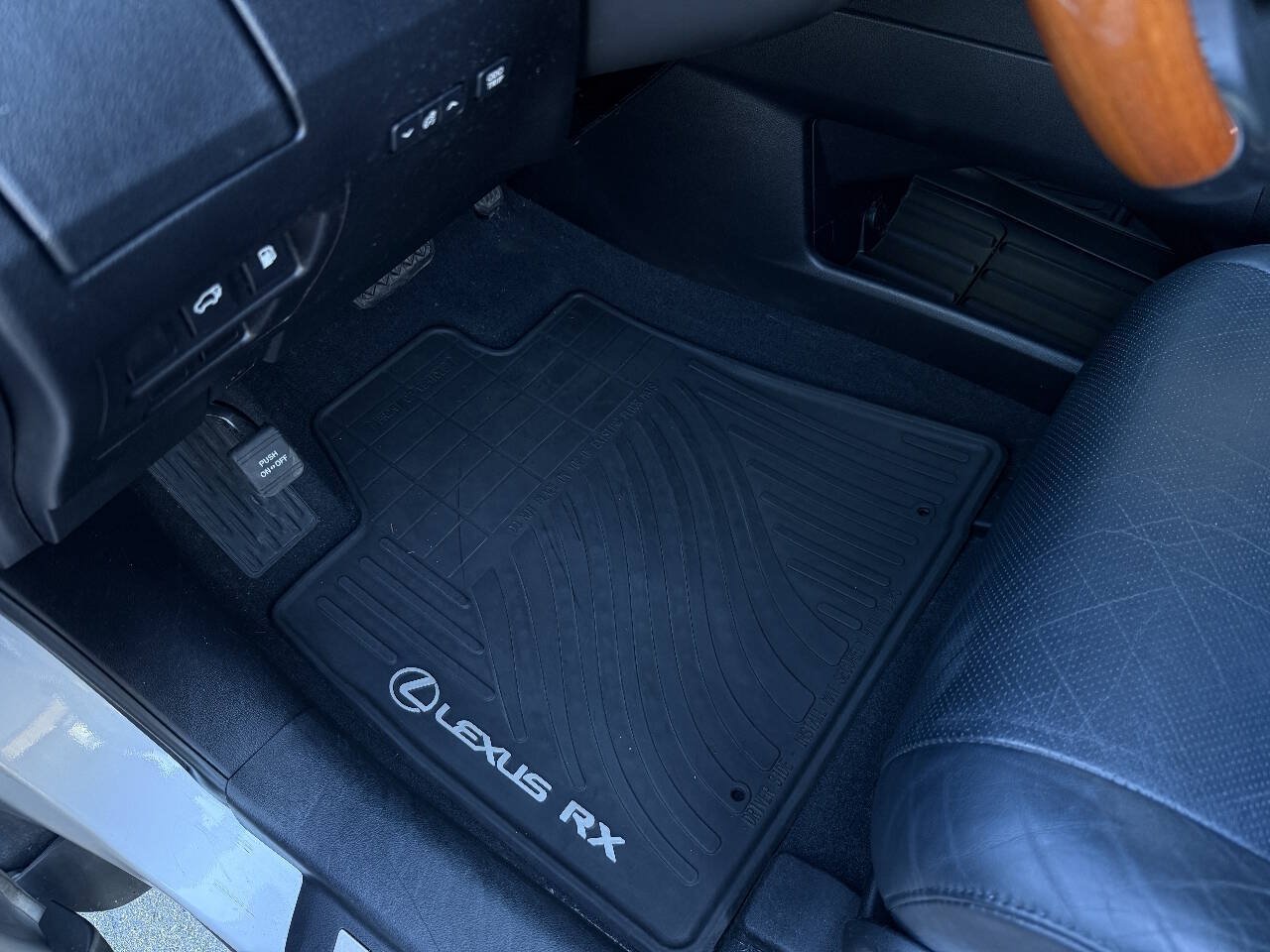 Used 2011 Lexus RX 350 AWD w/ Premium Pkg image 14
