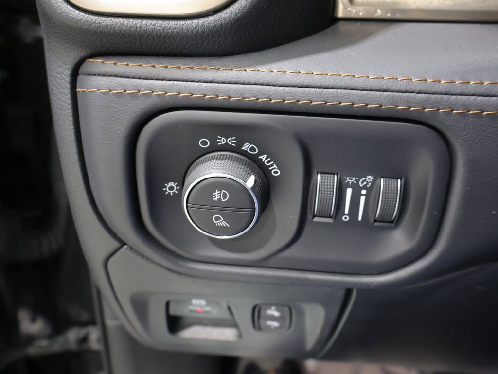 Certified 2023 RAM 1500 Limited AWD/4WD image 32