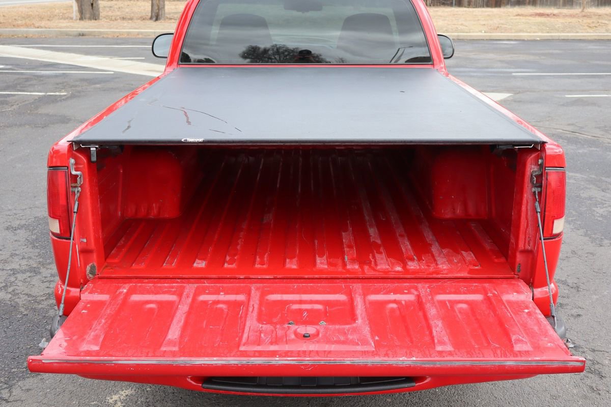 Used 2000 Chevrolet S10 Pickup LS w/ Preferred Equipment Group RWD image 14