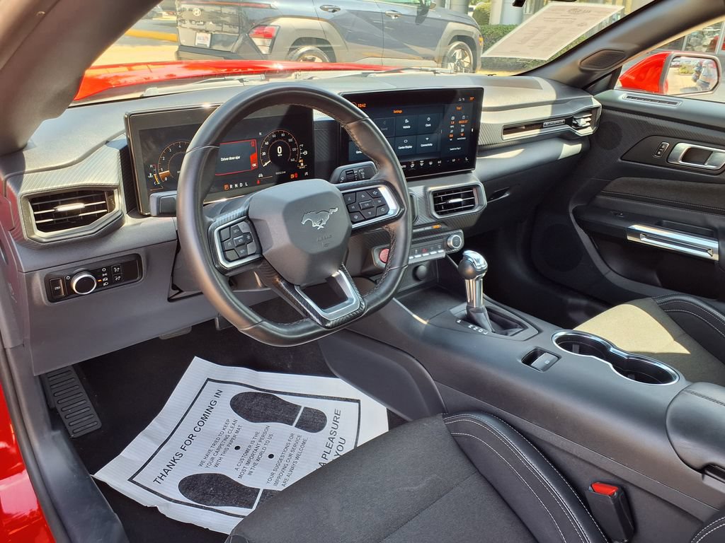 Used 2024 Ford Mustang Coupe RWD image 18
