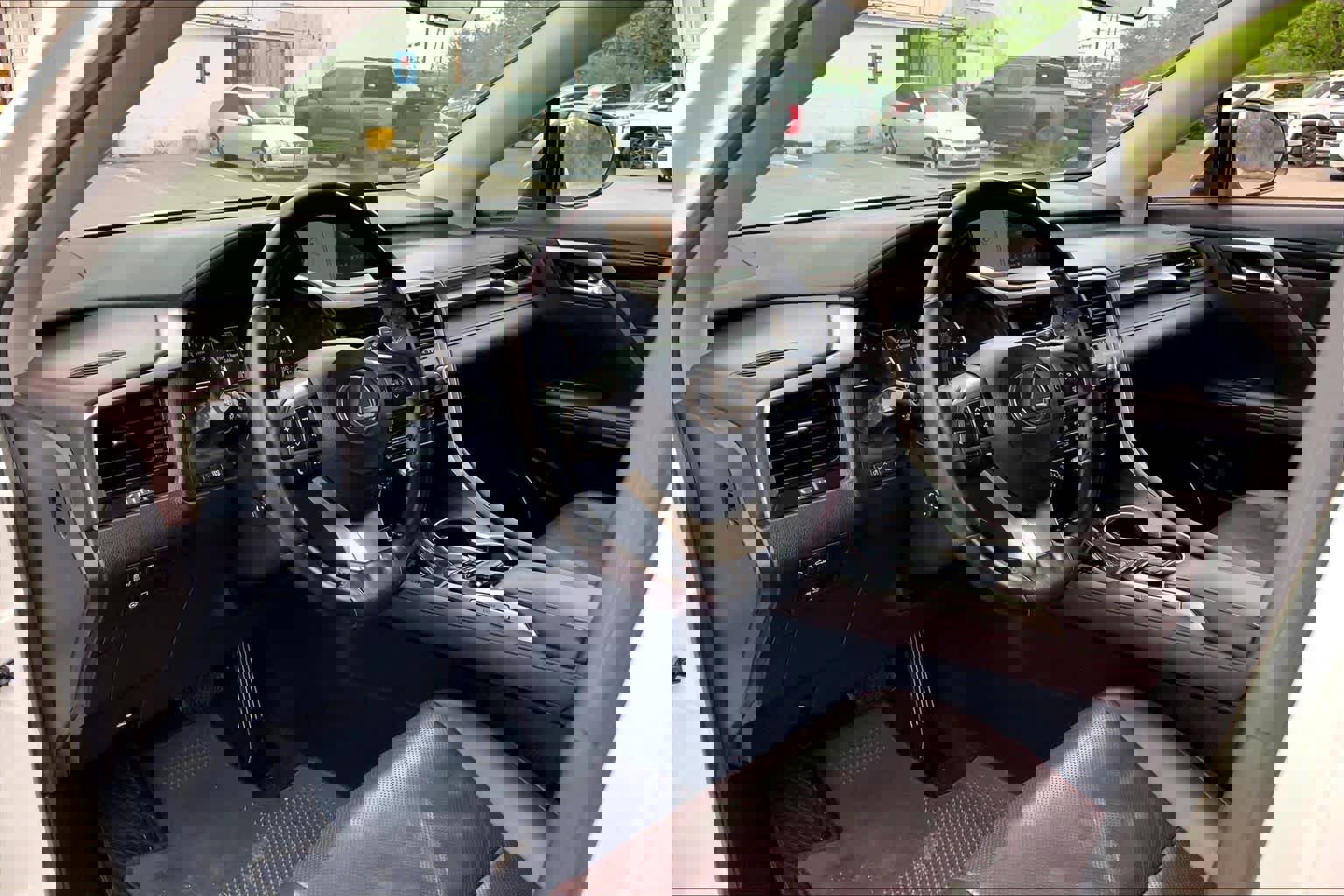 Used 2019 Lexus RX 350 FWD w/ Navigation Package image 17