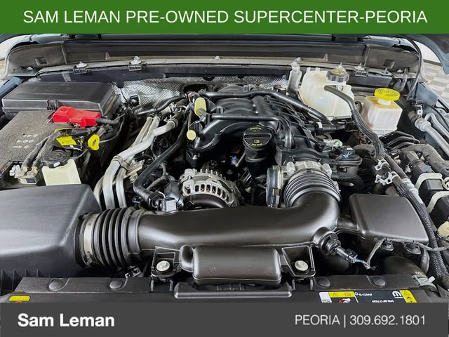 Used 2025 Jeep Gladiator Sport image 27