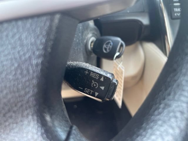 Used 2014 Toyota Camry LE w/ Protection Package FWD image 19