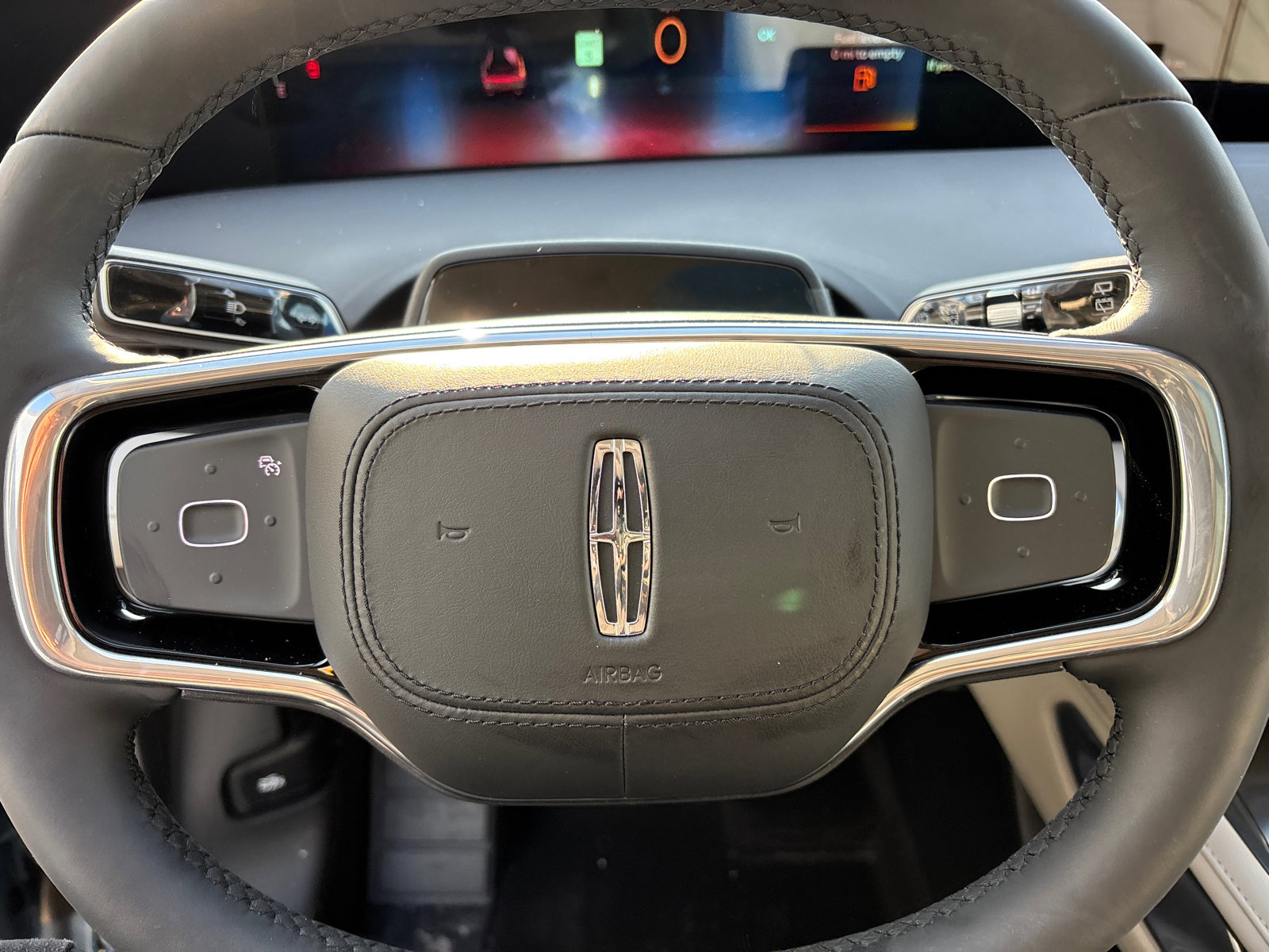 New 2026 Lincoln Nautilus Reserve AWD/4WD image 16