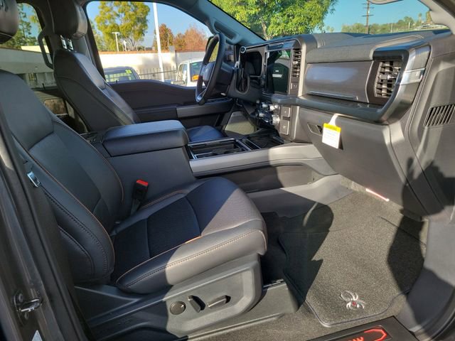 New 2026 Ford F250 Lariat w/ Black Appearance Package image 22