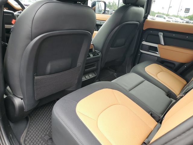 Used 2023 Land Rover Defender 110 X-Dynamic SE AWD/4WD image 22