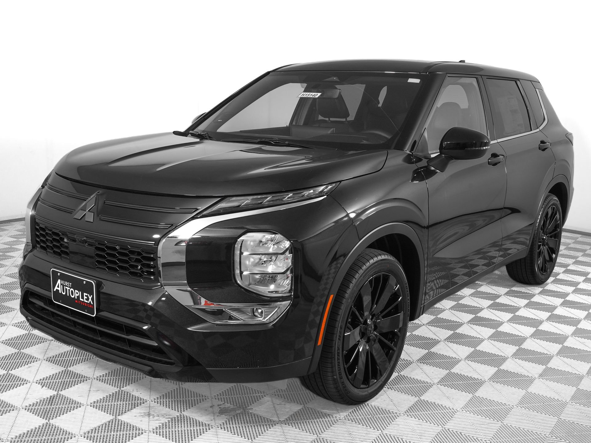 New 2026 Mitsubishi Outlander LE FWD image 9