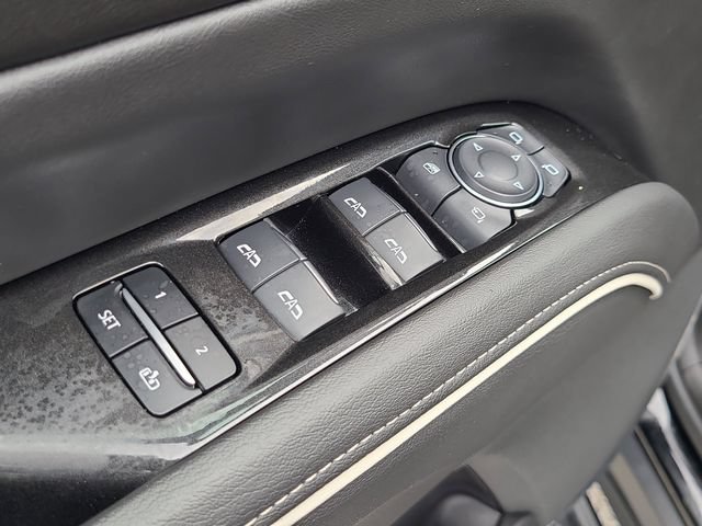 Used 2024 Cadillac Escalade ESV Premium Luxury w/ Performance Package AWD/4WD image 18