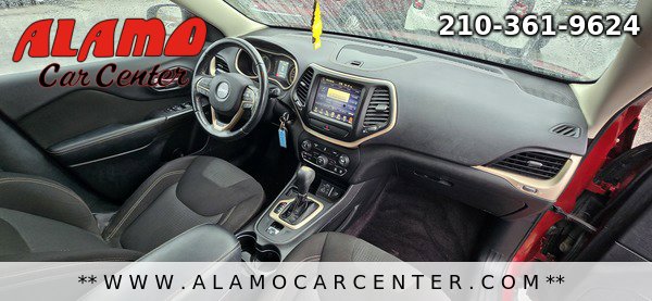 Used 2017 Jeep Cherokee Latitude FWD image 16