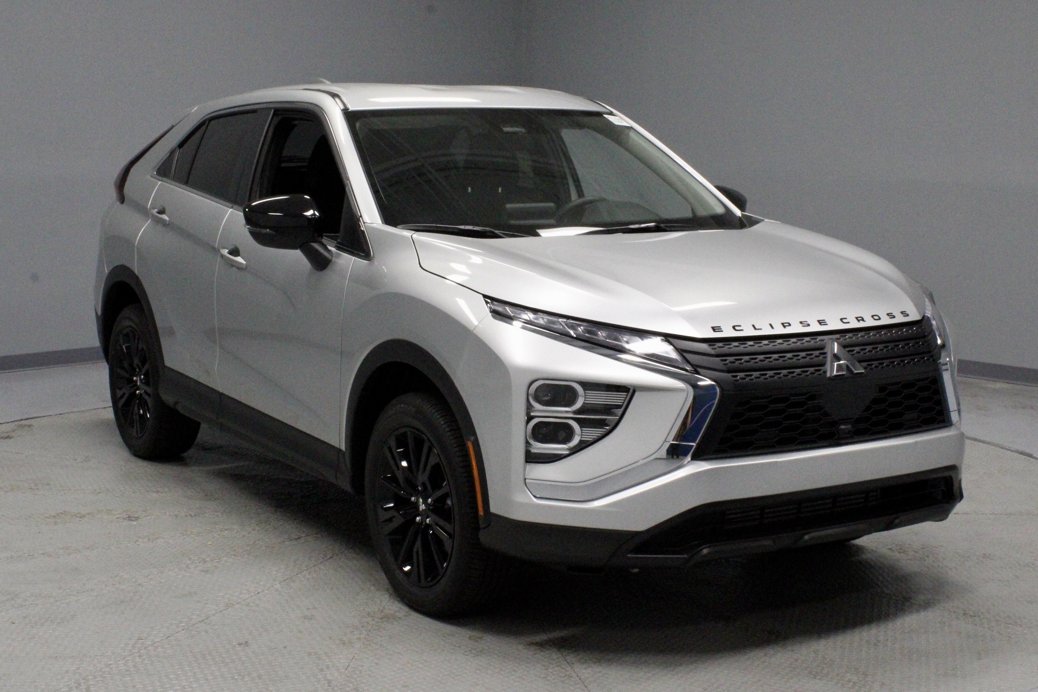 New 2025 Mitsubishi Eclipse Cross LE