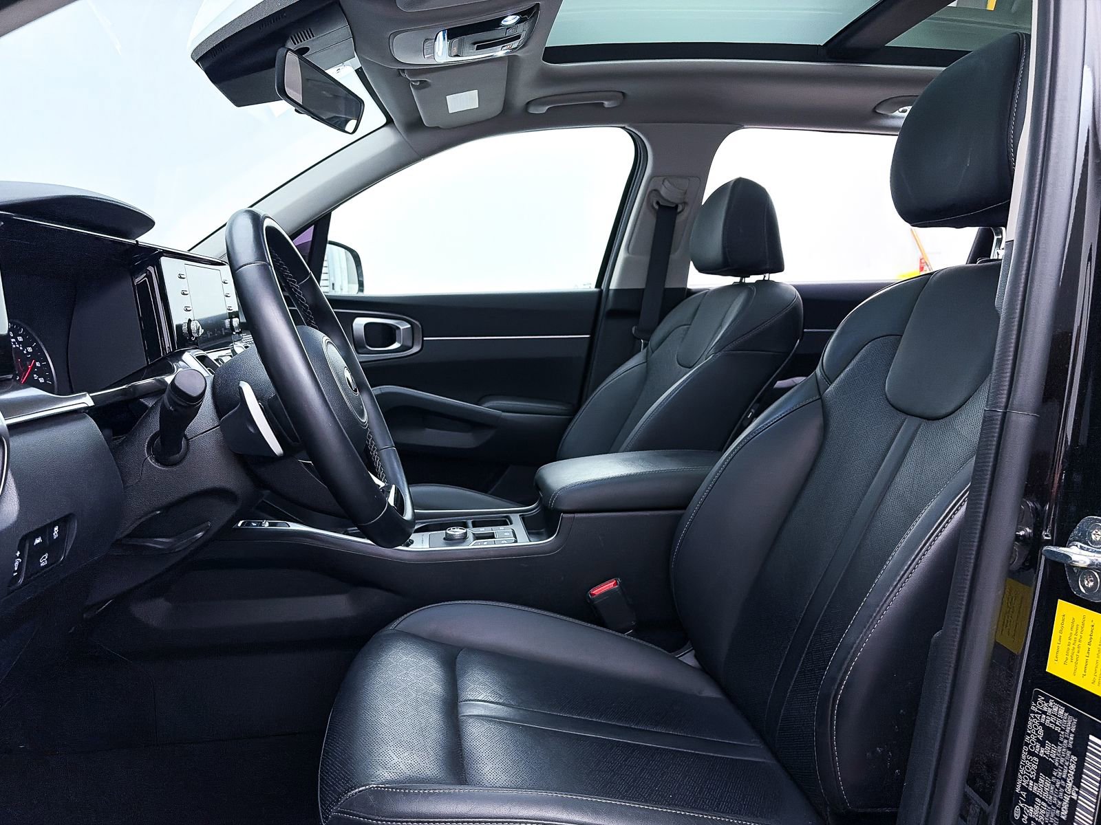 Used 2021 Kia Sorento EX image 18