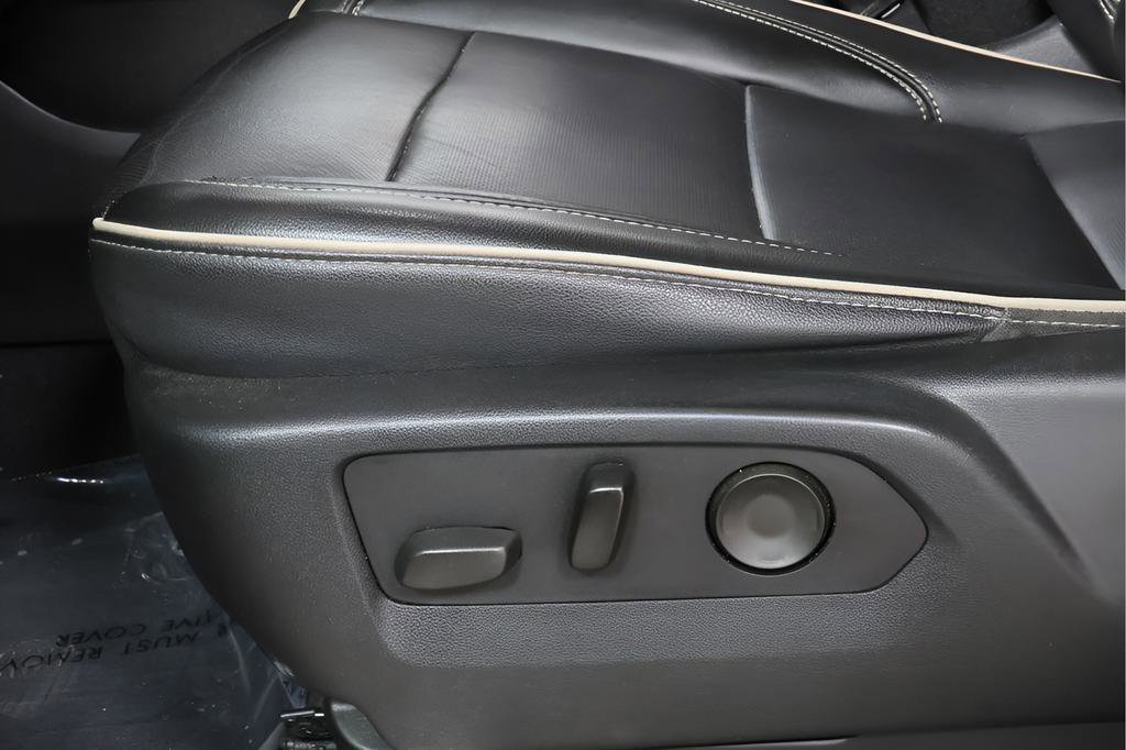 Used 2021 Chevrolet Suburban Premier AWD/4WD image 20