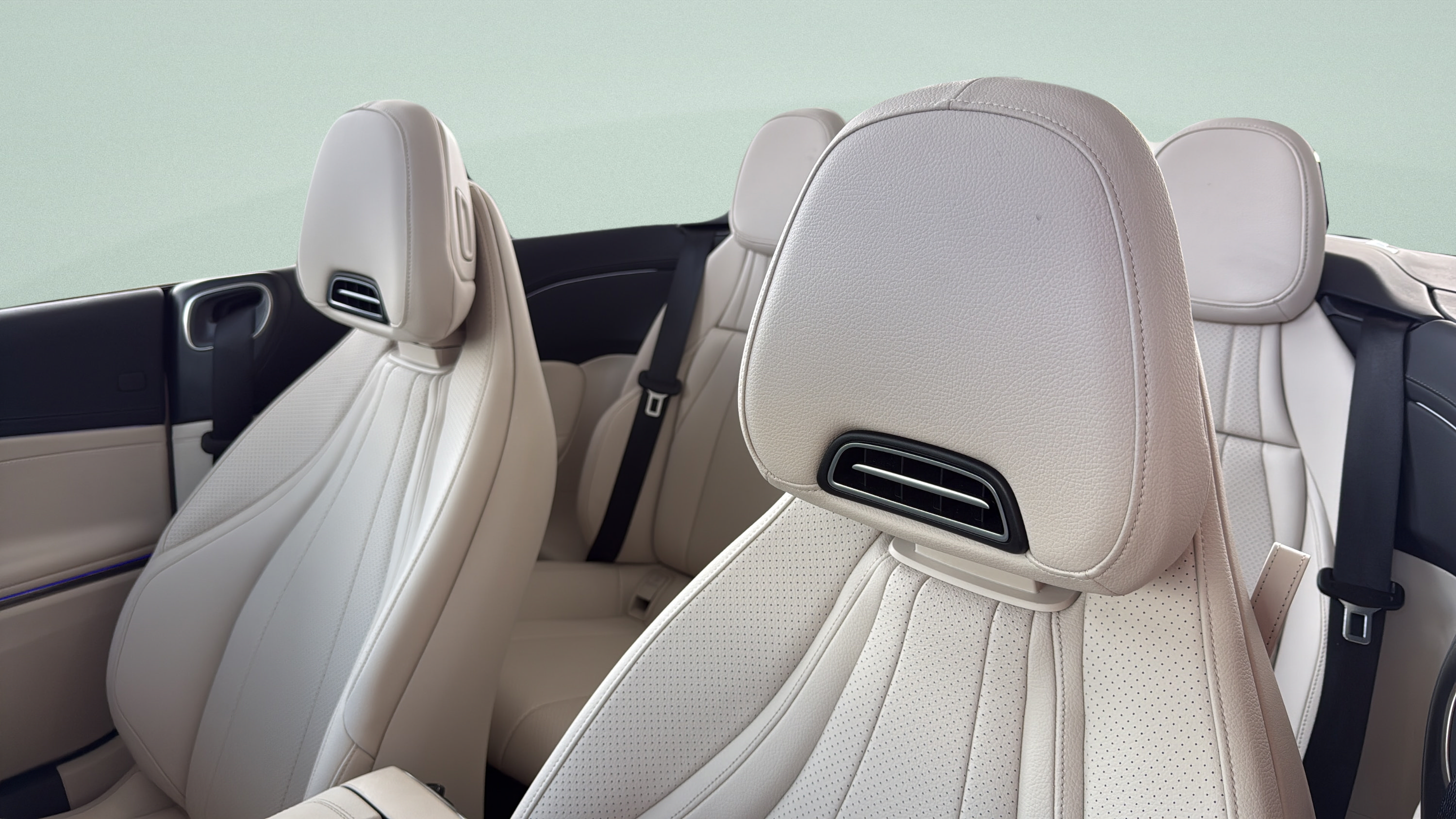 Certified 2026 Mercedes-Benz CLE 300 4MATIC Cabriolet image 18