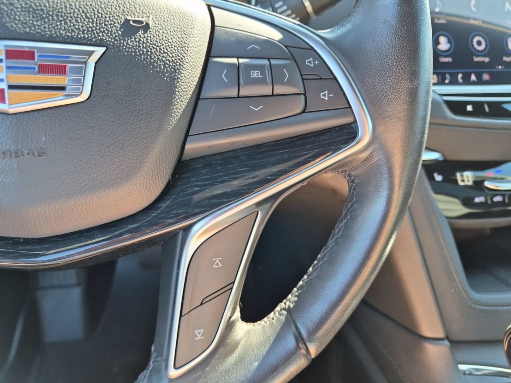 Certified 2024 Cadillac XT5 Premium Luxury w/ LPO, Floor Liner Package AWD/4WD image 15