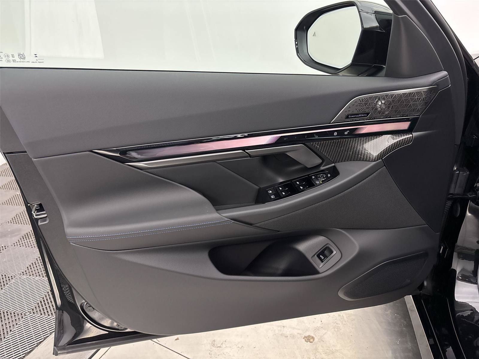 New 2026 BMW i5 w/ Executive Package AWD/4WD image 26