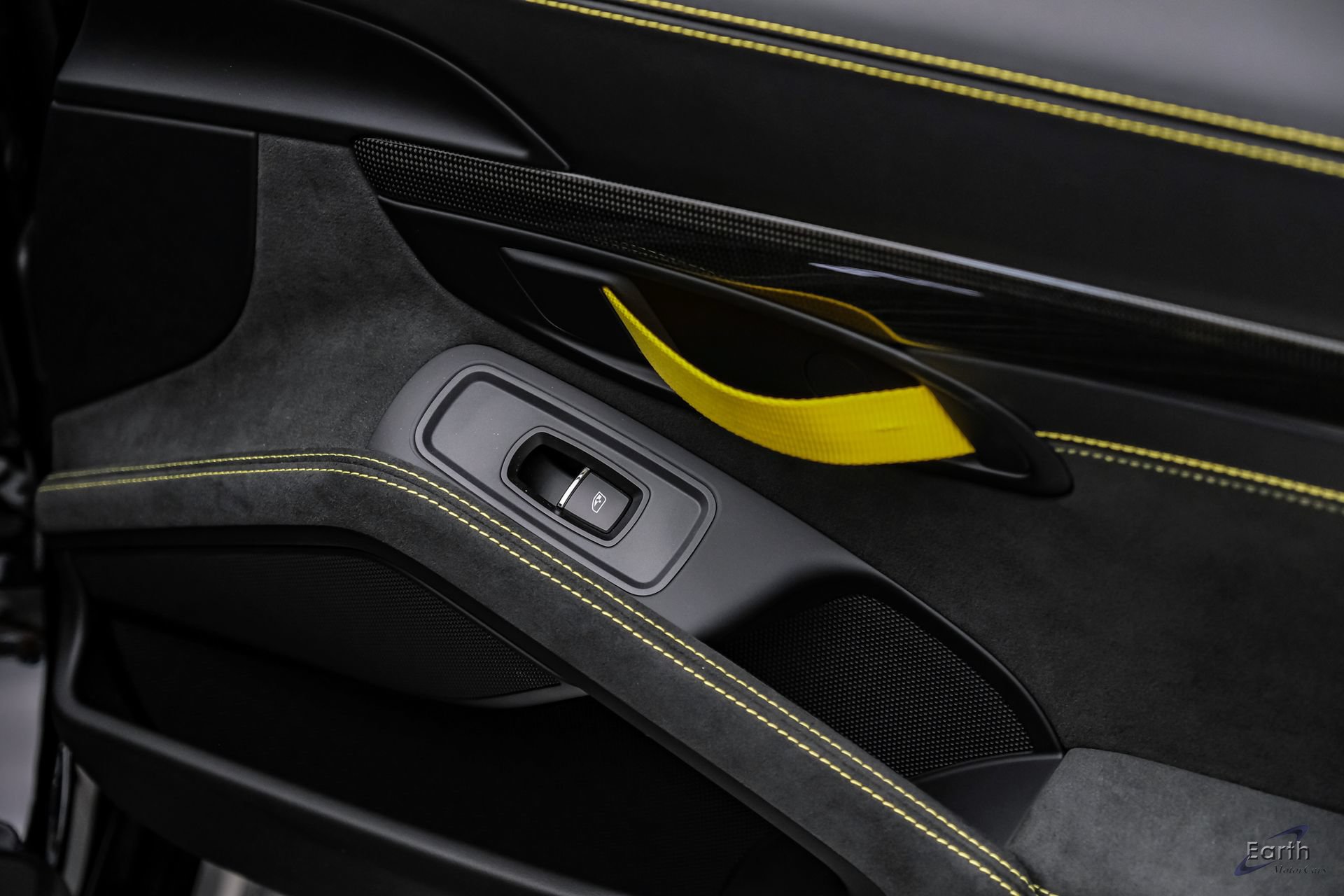 Used 2023 Porsche 718 Cayman GT4 RWD image 89