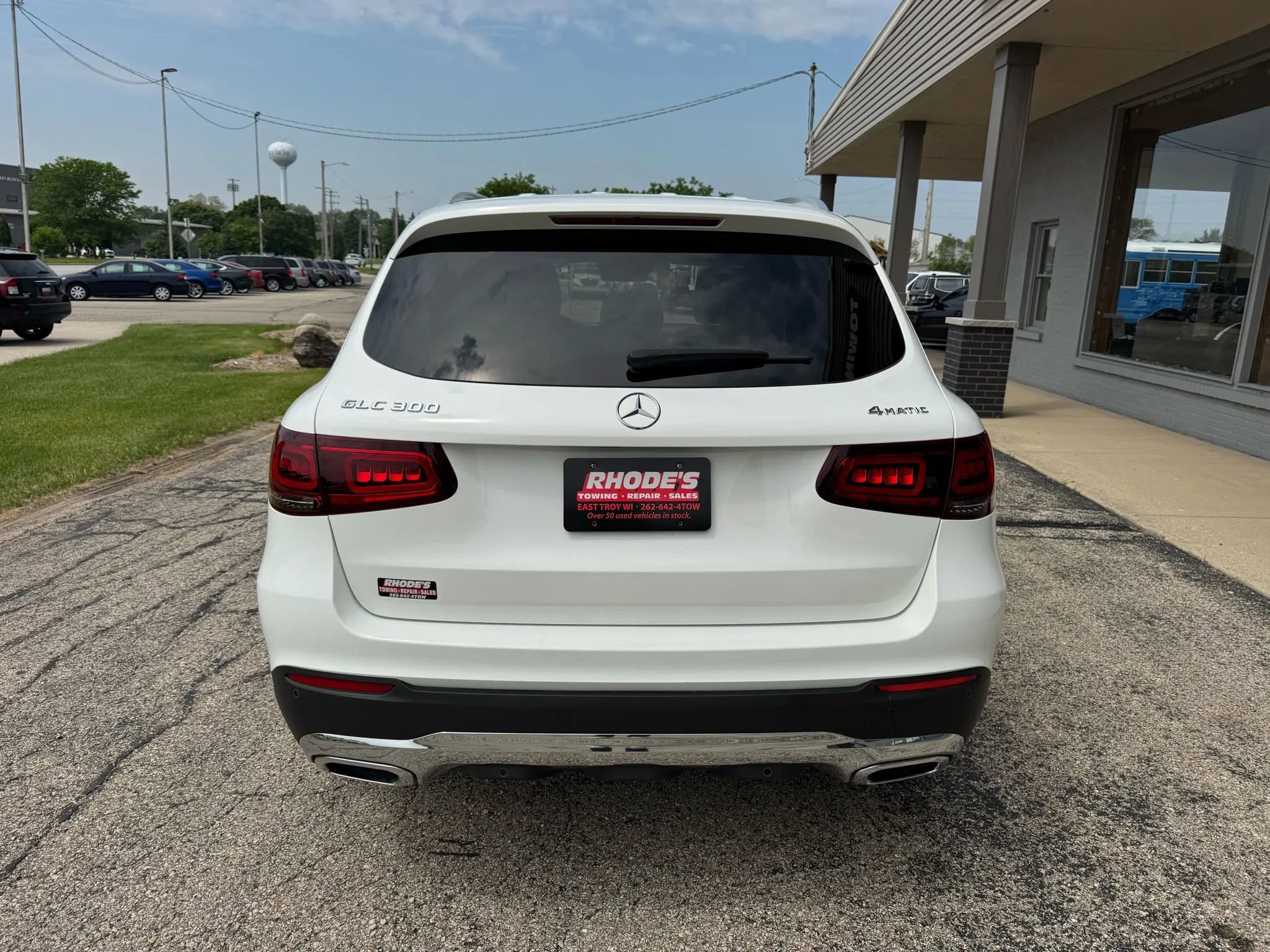 Used 2021 Mercedes-Benz GLC 300 4MATIC image 4