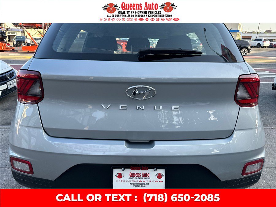 Used 2021 Hyundai Venue SEL w/ Cargo Package FWD image 26