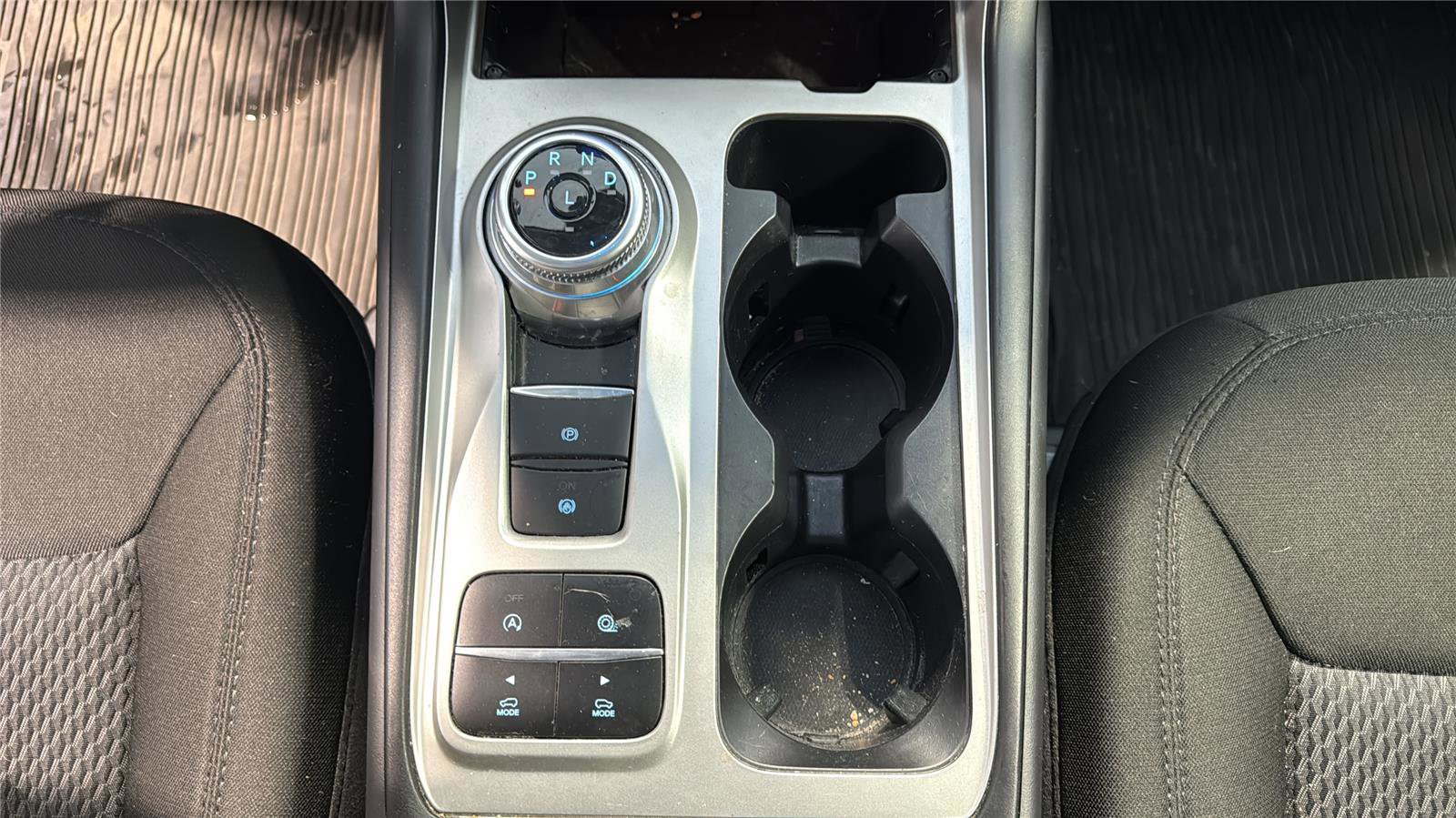 Used 2024 Ford Explorer XLT RWD image 21