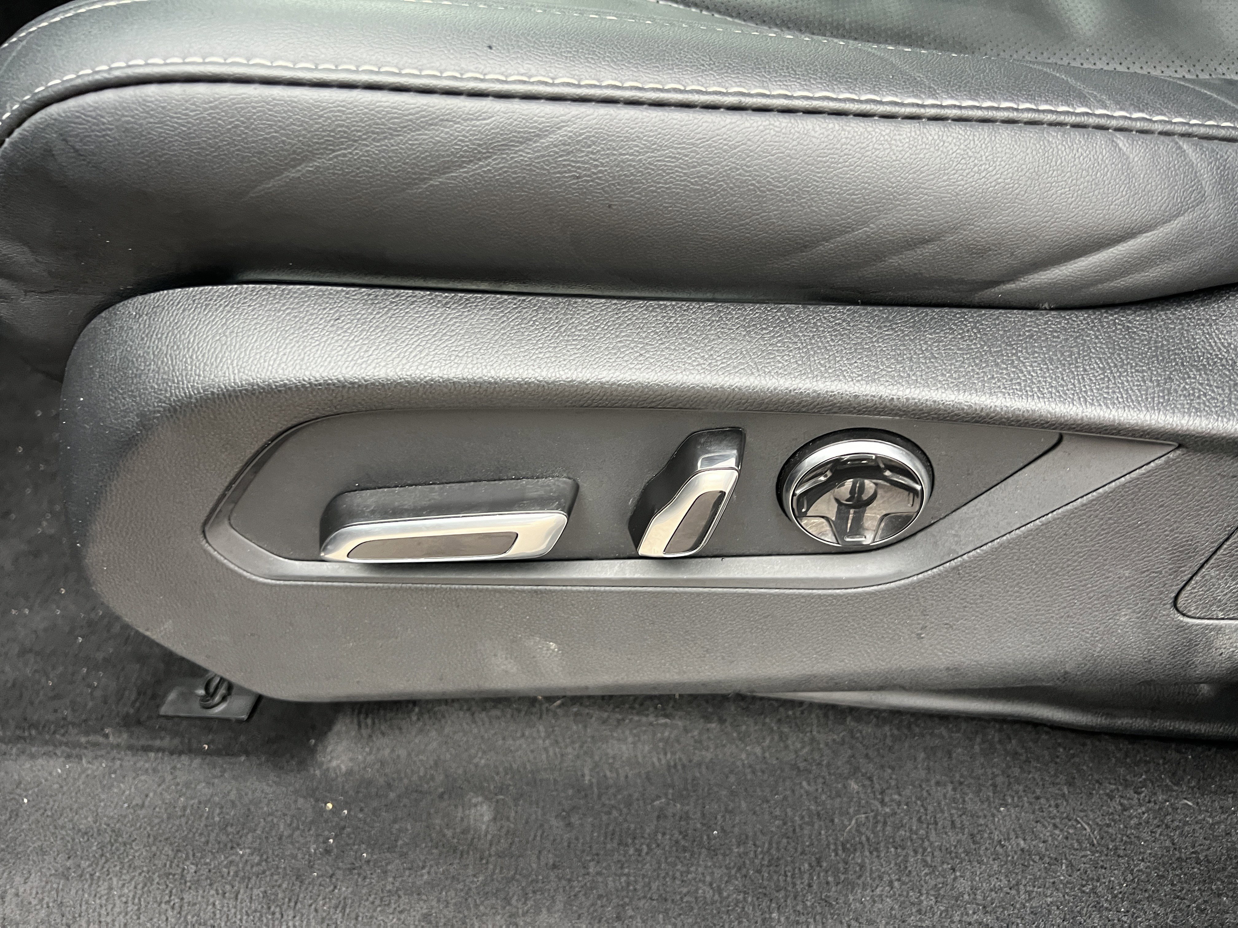 Used 2022 Acura MDX SH-AWD w/ Technology Package image 27