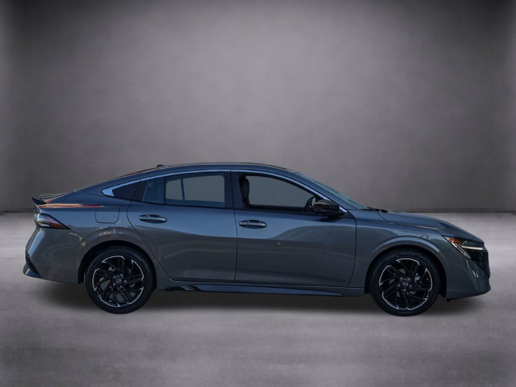 New 2026 Nissan Sentra SR w/ SR Premium Package FWD image 3