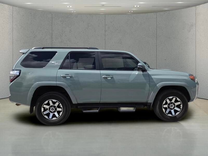 Used 2023 Toyota 4Runner TRD Off-Road Premium w/ Moonroof Package AWD/4WD image 34