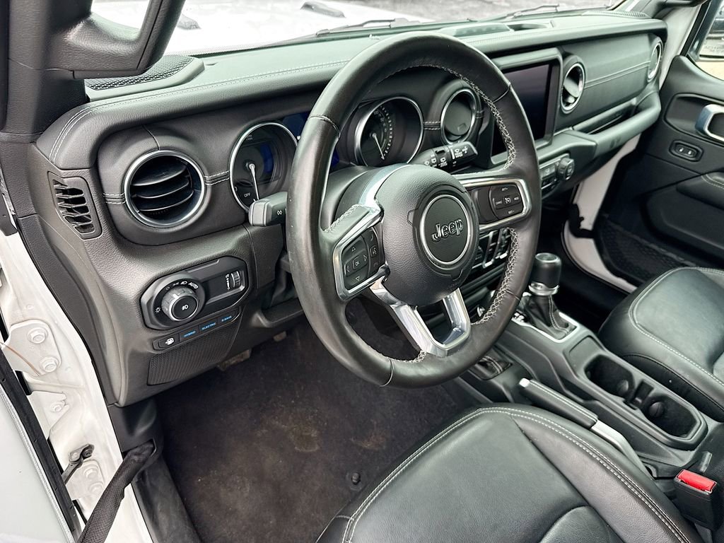 Used 2023 Jeep Wrangler Unlimited Sahara w/ Cold Weather Group image 10