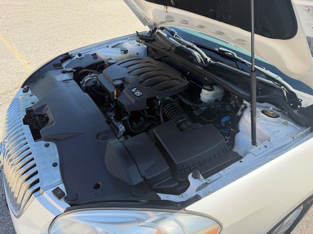 Used 2011 Buick Lucerne CXL FWD image 43
