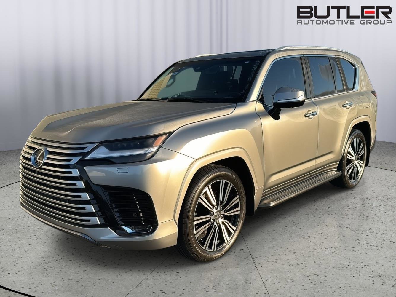 Used 2023 Lexus LX 600 4WD w/ Luxury Package