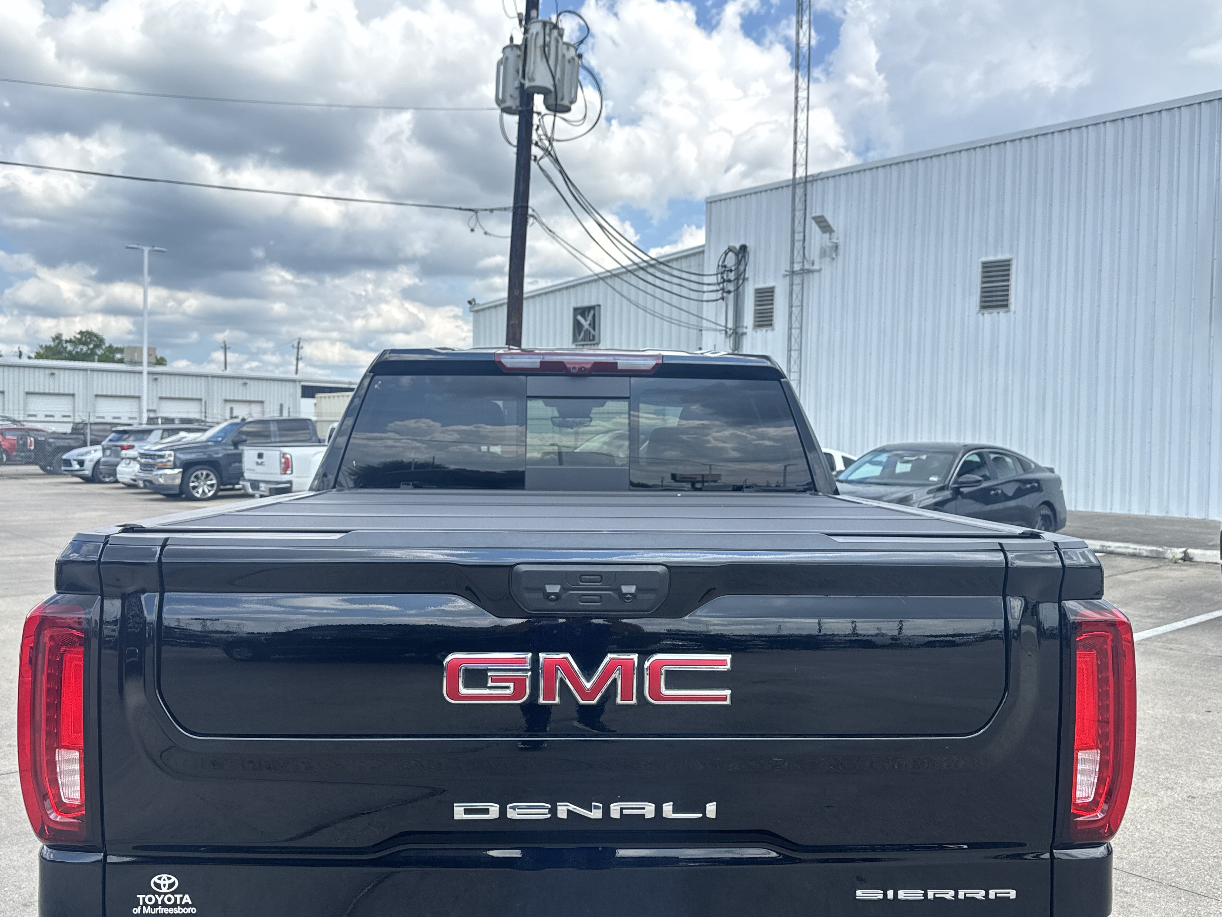 Used 2026 GMC Sierra 1500 Denali w/ Denali Reserve Package AWD/4WD image 9