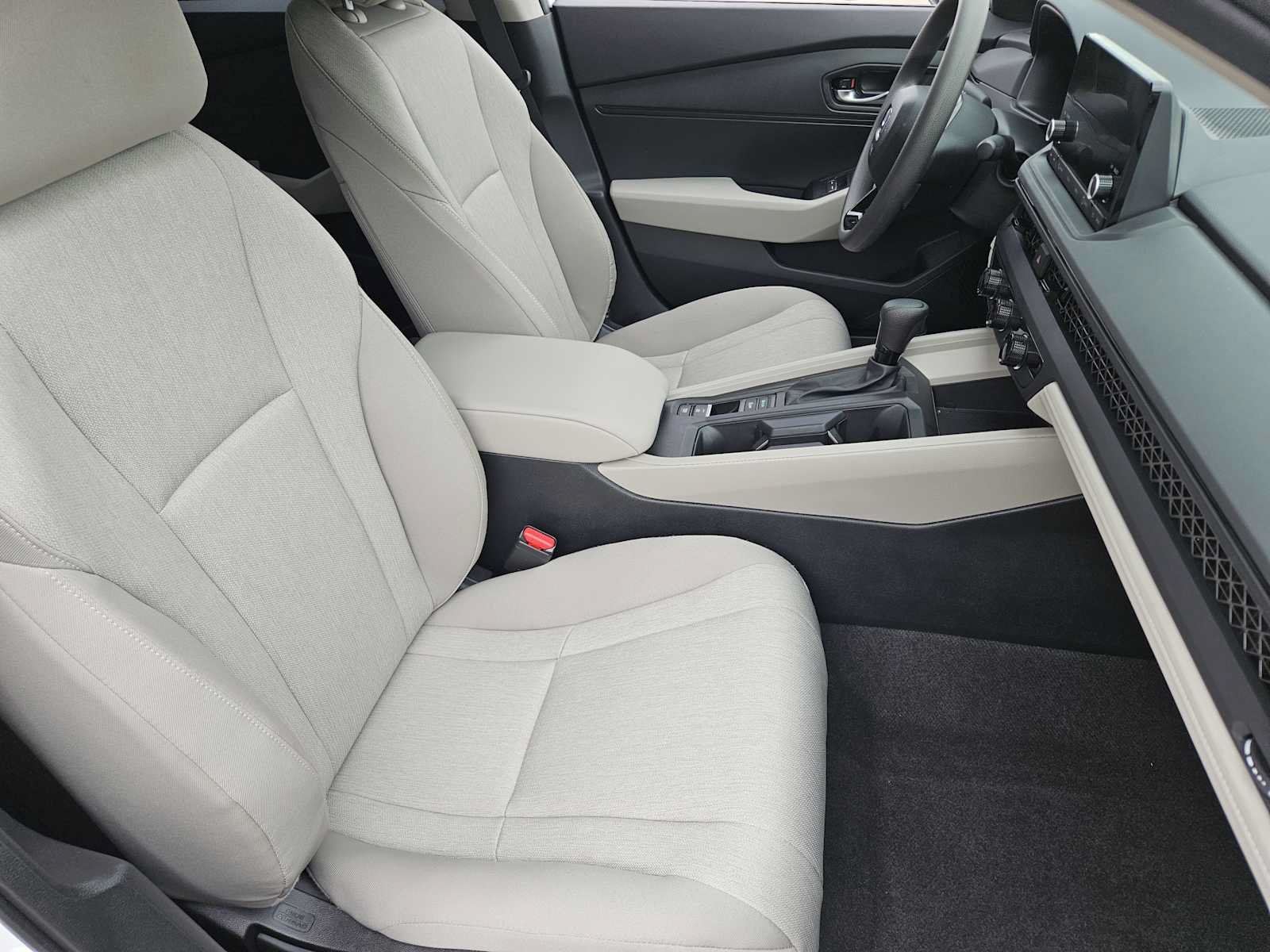 Used 2025 Honda Accord LX image 15
