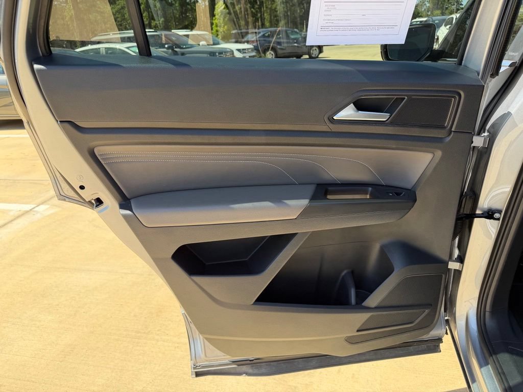 Used 2022 Volkswagen Atlas Cross Sport SE w/ Panoramic Sunroof Package AWD/4WD image 15
