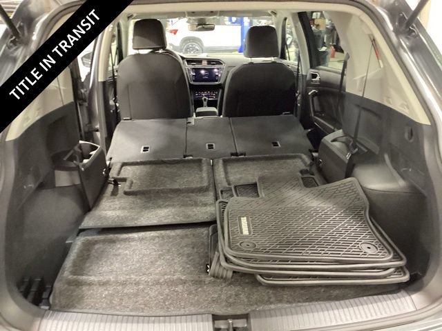 Used 2023 Volkswagen Tiguan SE FWD image 16
