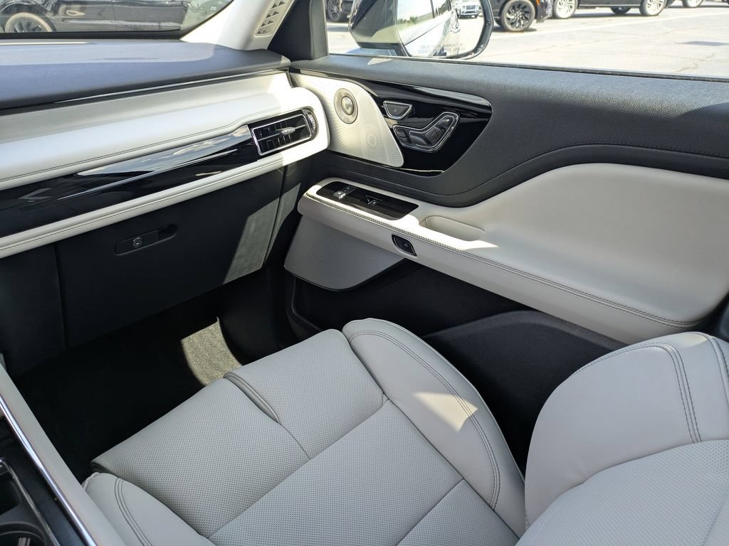 New 2026 Lincoln Aviator Reserve AWD/4WD image 21