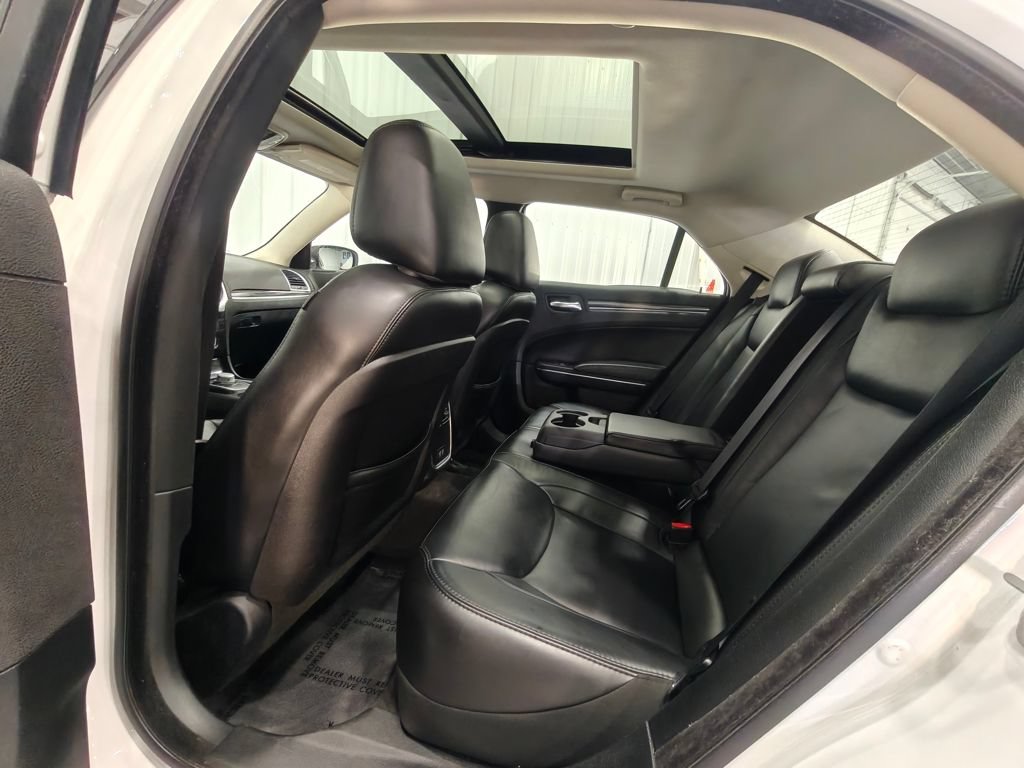 Used 2017 Chrysler 300 Touring w/ Value Package RWD image 26