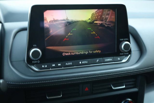 Used 2024 Nissan Rogue SV image 22