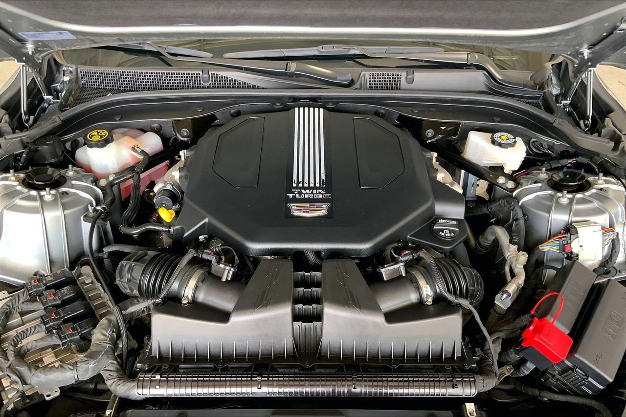 Used 2023 Cadillac CT5 V w/ Premium Package RWD image 9