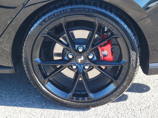 Used 2024 Hyundai Elantra N Base image 16