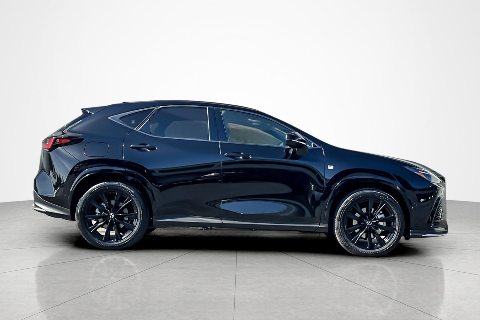 Used 2025 Lexus NX 450h+ F Sport w/ Towing Package (2000 Lbs) AWD/4WD image 6