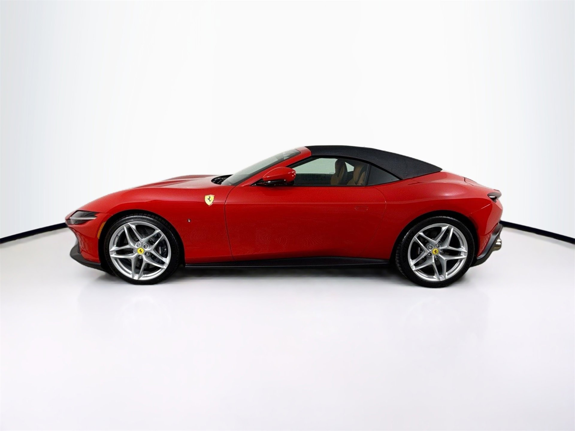 Certified 2024 Ferrari Roma Spider image 4