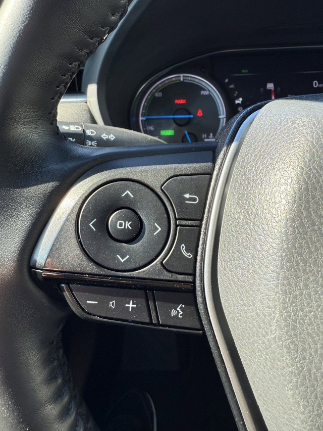 Used 2021 Toyota Venza XLE w/ Softex Package image 14