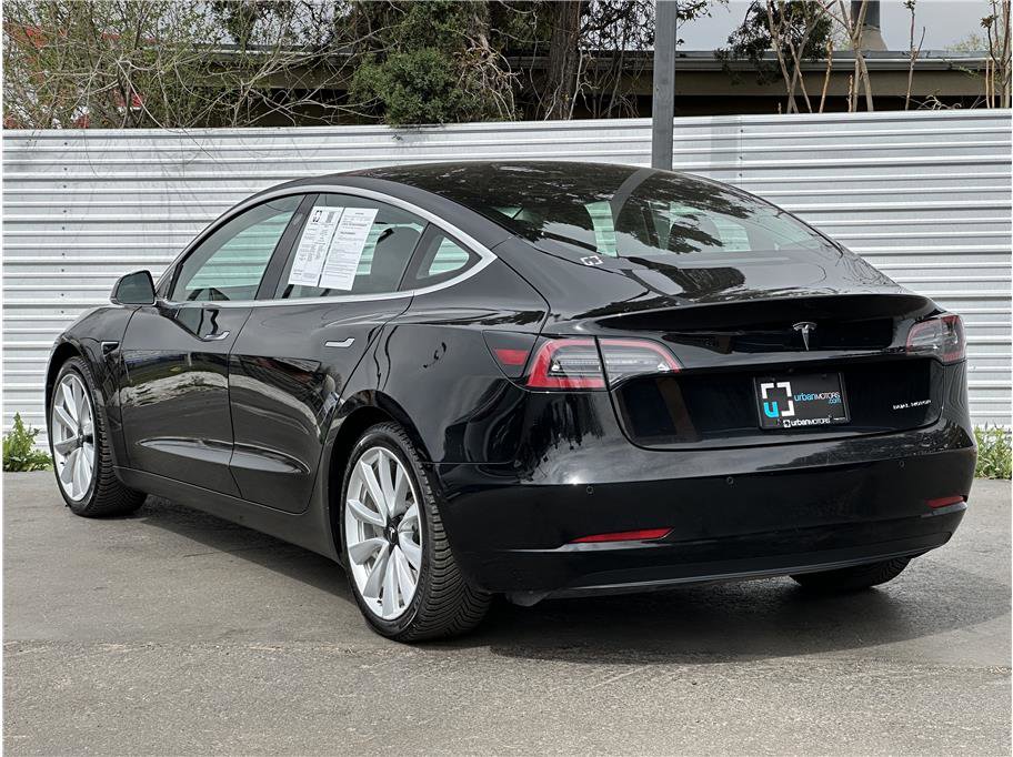 Used 2018 Tesla Model 3 Long Range image 3