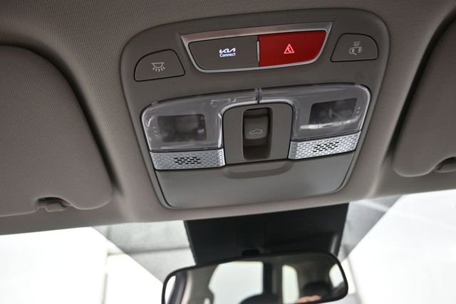 Used 2025 Kia Telluride S FWD image 12