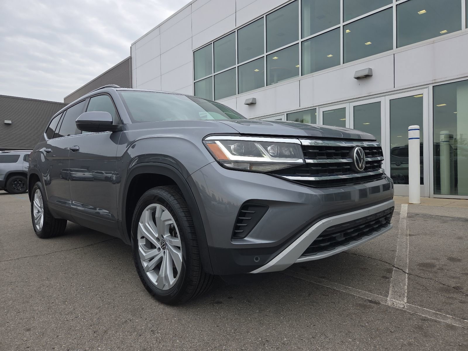 Used 2022 Volkswagen Atlas SE w/ Panoramic Sunroof Package AWD/4WD image 30