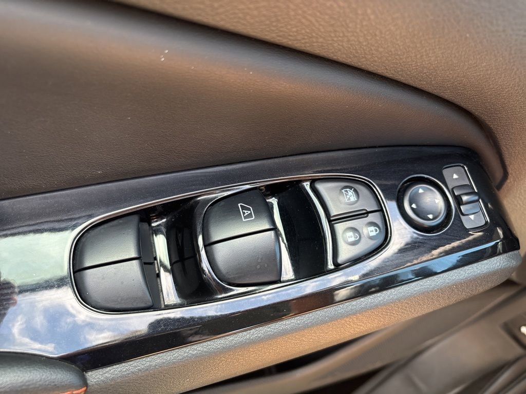 Used 2024 Nissan Altima 2.5 SR FWD image 23