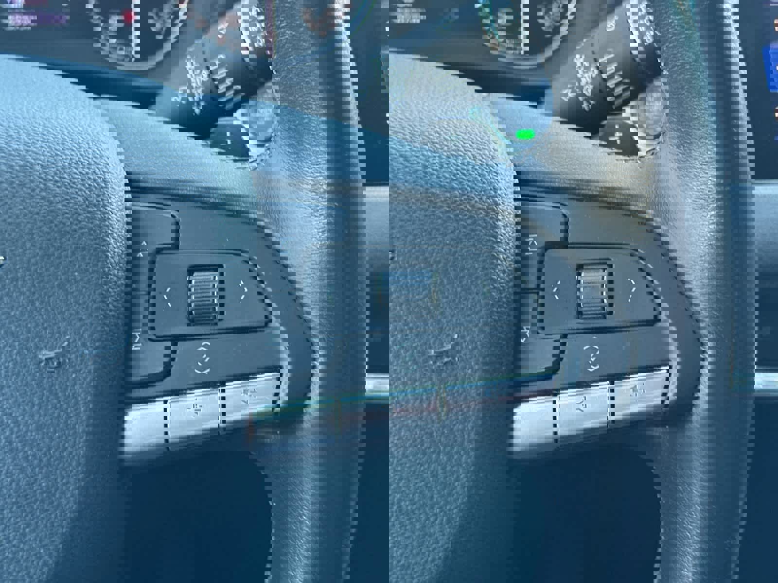 Used 2022 Cadillac XT4 Premium Luxury w/ Safety Alert Package image 26