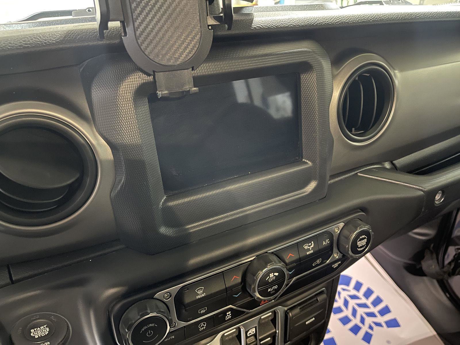 Used 2021 Jeep Wrangler Unlimited Sport image 17