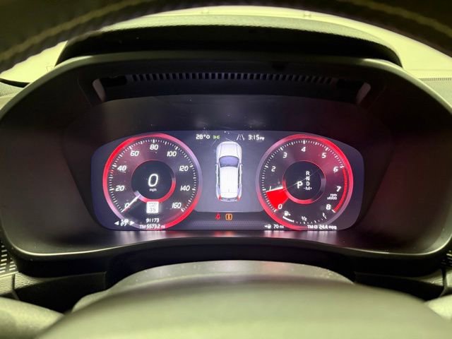 Used 2021 Volvo XC40 T5 R-Design w/ Protection Package AWD/4WD image 15